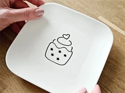 Laser engraving on plate